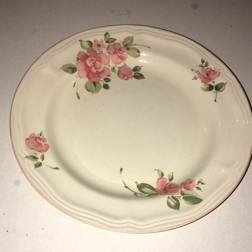 Gibson Roseland Salad Plate